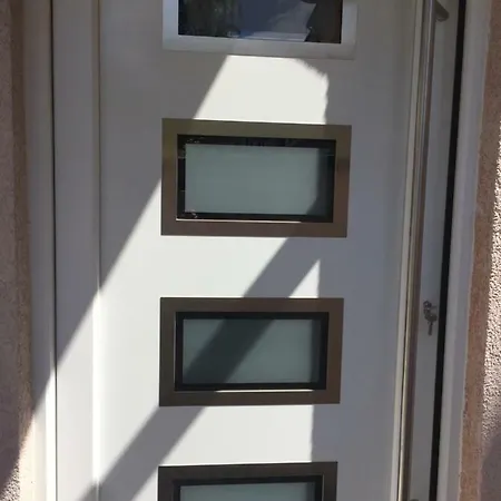 City-apartment In Nurnberg דירה *